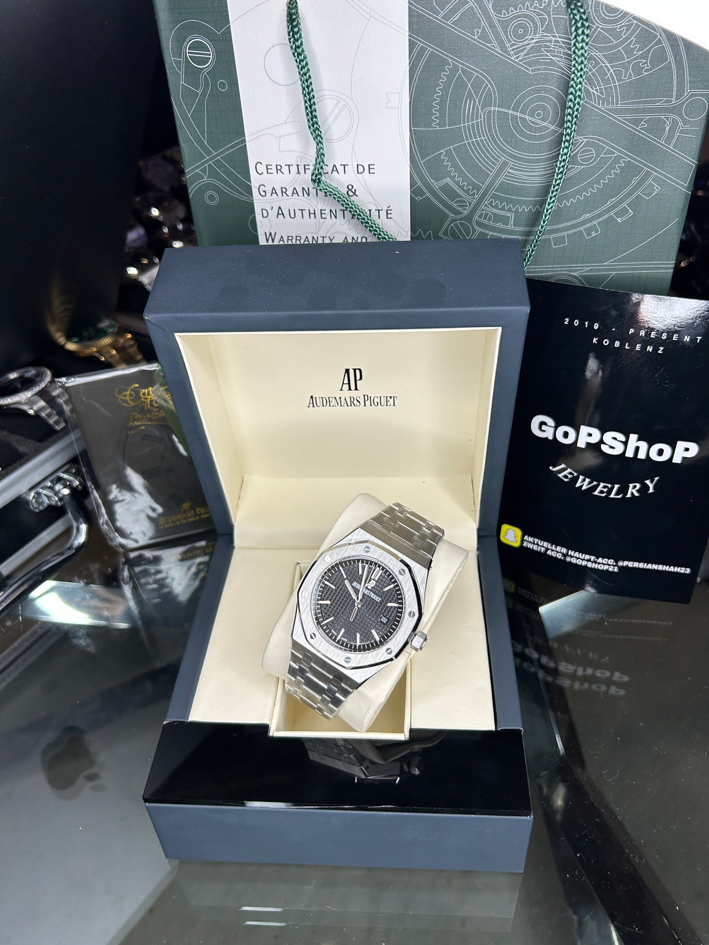 AUDEMARS PIGUET - ROYAL OAK - SILBER BLACK DIAL